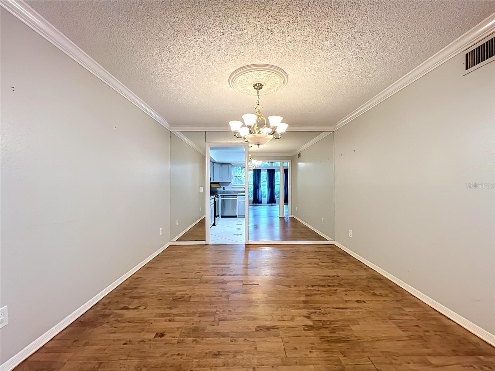 Townhouse at 814 LAUREL AVE #2, ORLANDO, photo 16 of 57