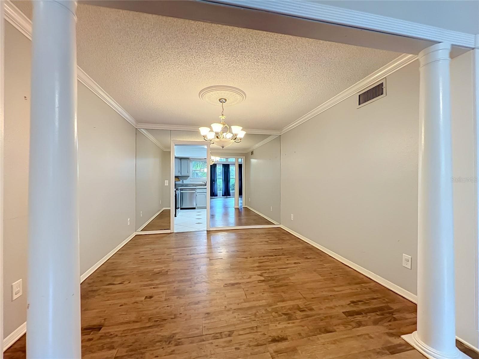 Townhouse at 814 LAUREL AVE #2, ORLANDO, photo 17 of 57