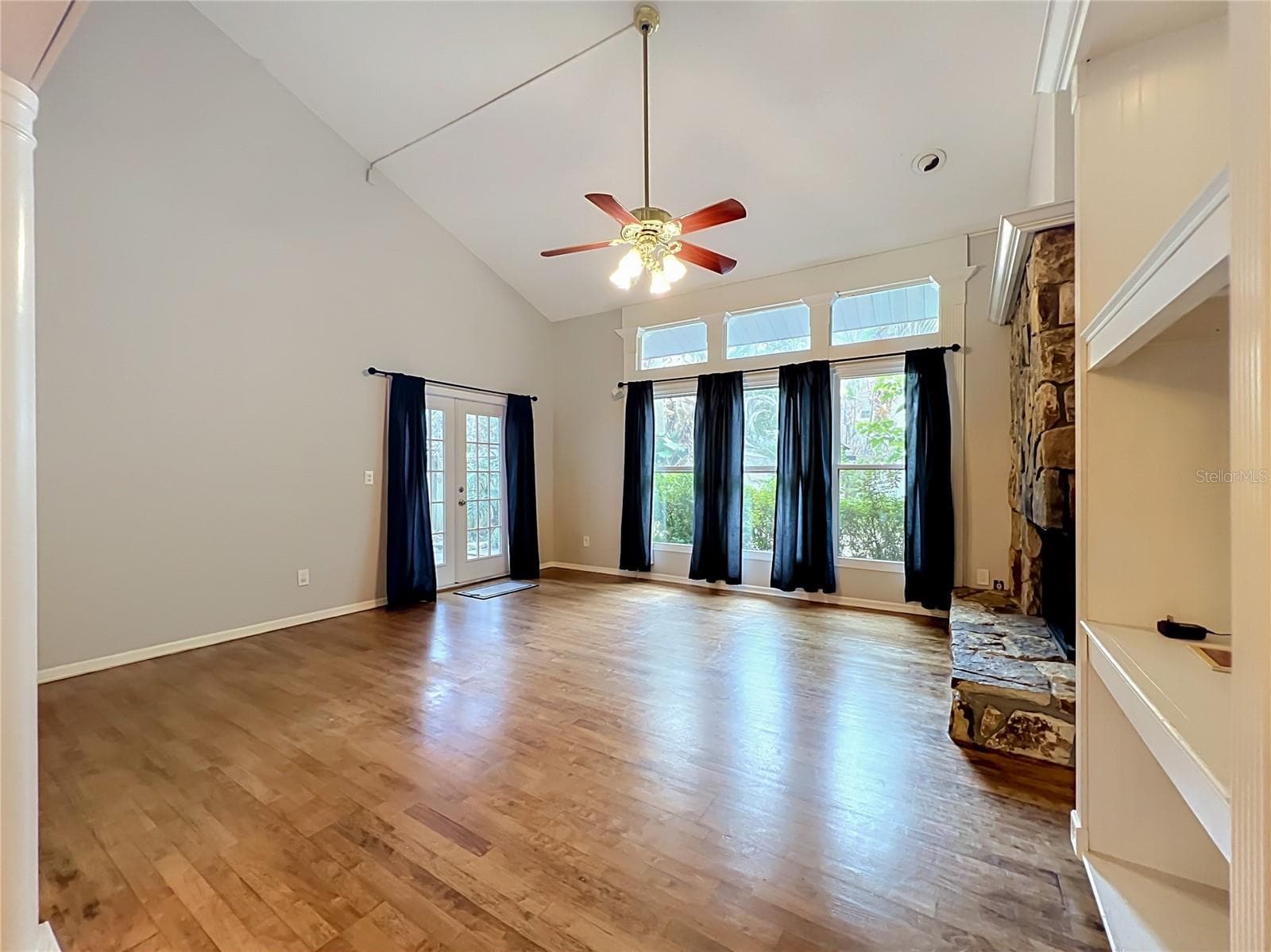 Townhouse at 814 LAUREL AVE #2, ORLANDO, photo 18 of 57