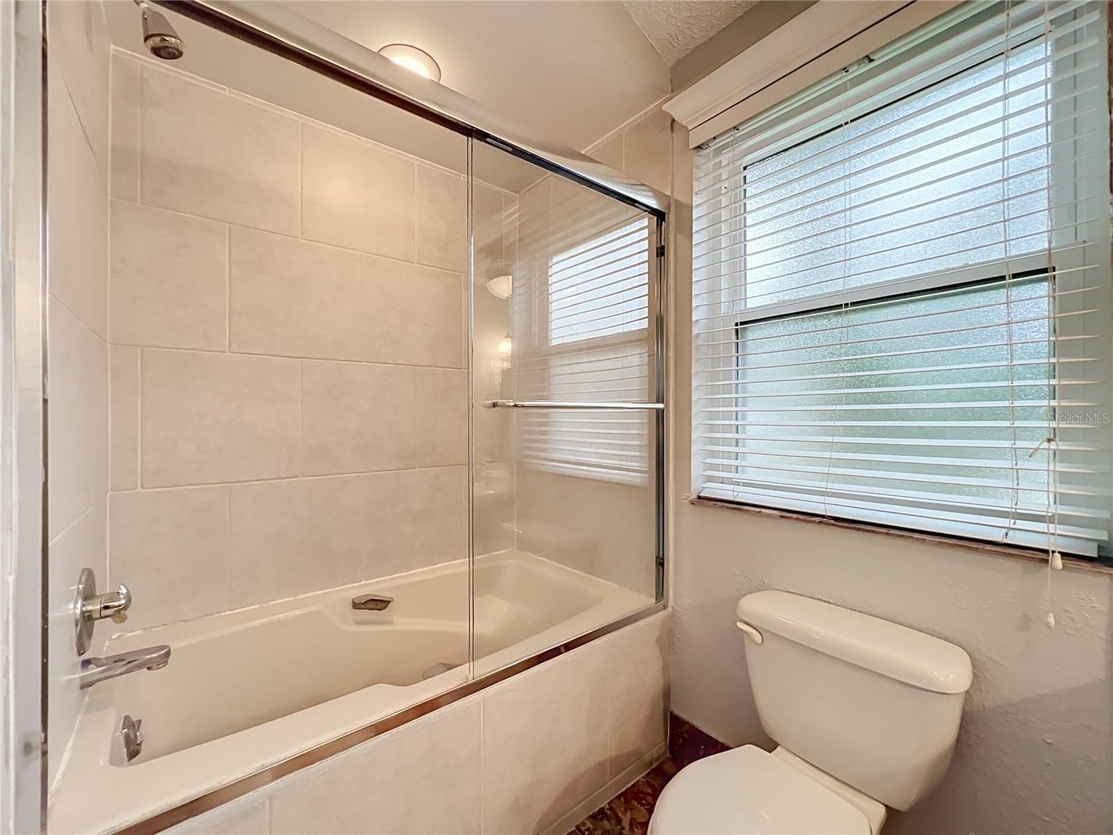 Townhouse at 814 LAUREL AVE #2, ORLANDO, photo 34 of 57