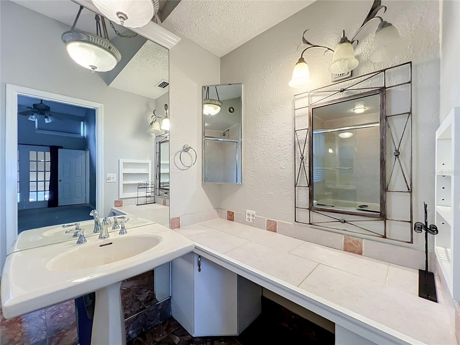 Townhouse at 814 LAUREL AVE #2, ORLANDO, photo 36 of 57