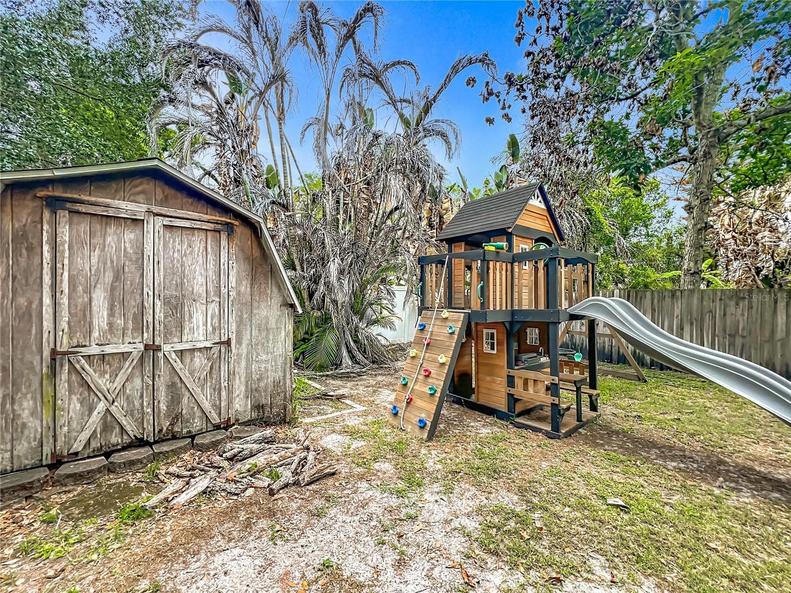 Townhouse at 814 LAUREL AVE #2, ORLANDO, photo 46 of 57