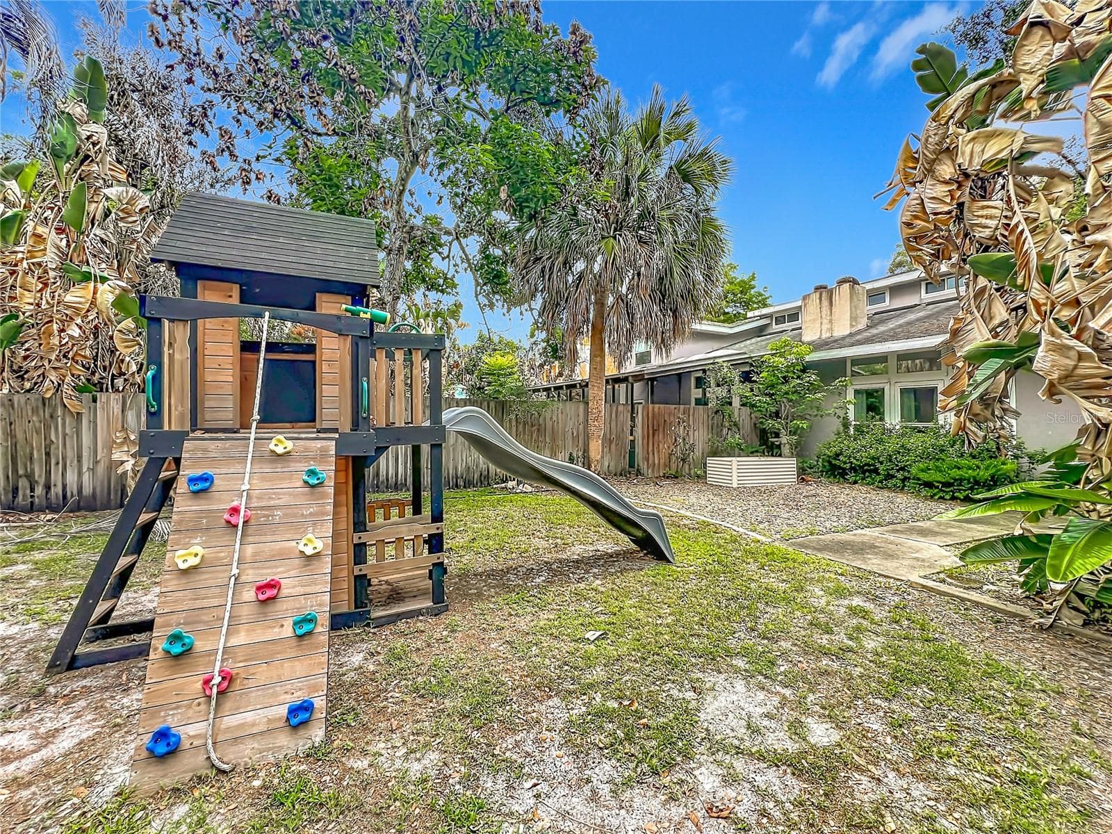 Townhouse at 814 LAUREL AVE #2, ORLANDO, photo 47 of 57
