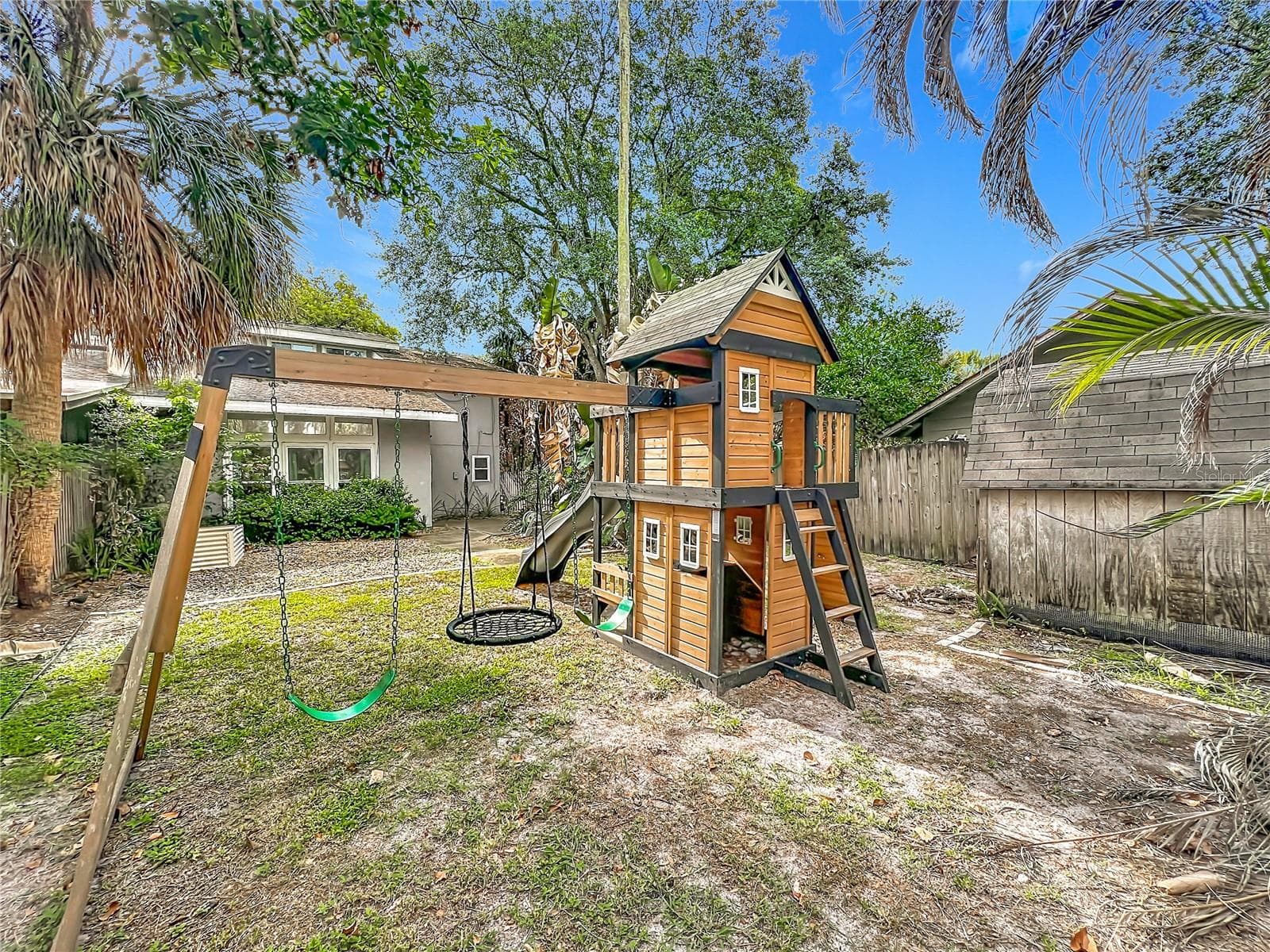 Townhouse at 814 LAUREL AVE #2, ORLANDO, photo 48 of 57