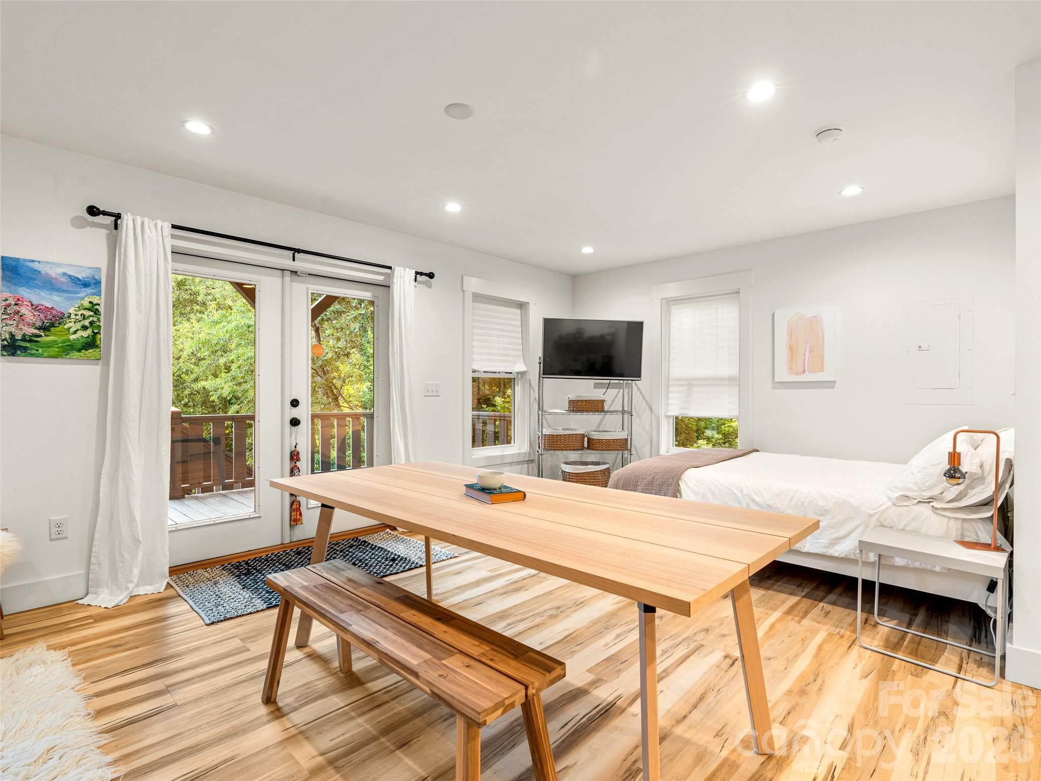 Spacious area. - 60 Mardell Circle, Asheville