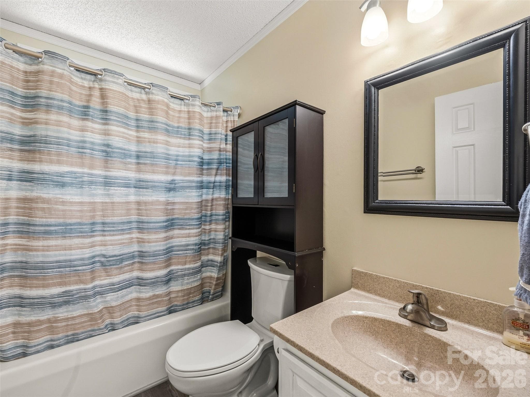 Full bath on main level between two bedrooms - 206 Camellia Way, Laurel Park