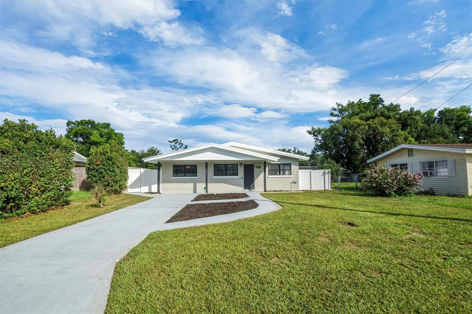 Single Family Residence at 1365 SHERIDAN ST SW, WINTER HAVEN, photo 2 of 35