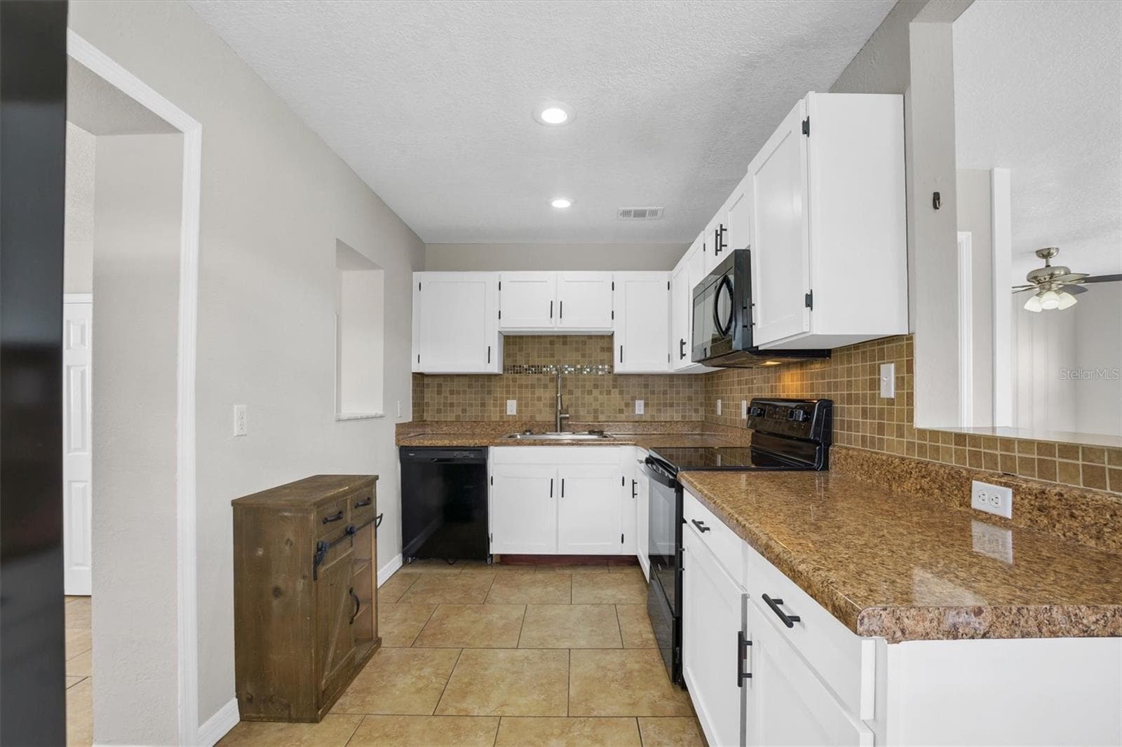 Single Family Residence at 1365 SHERIDAN ST SW, WINTER HAVEN, photo 9 of 35
