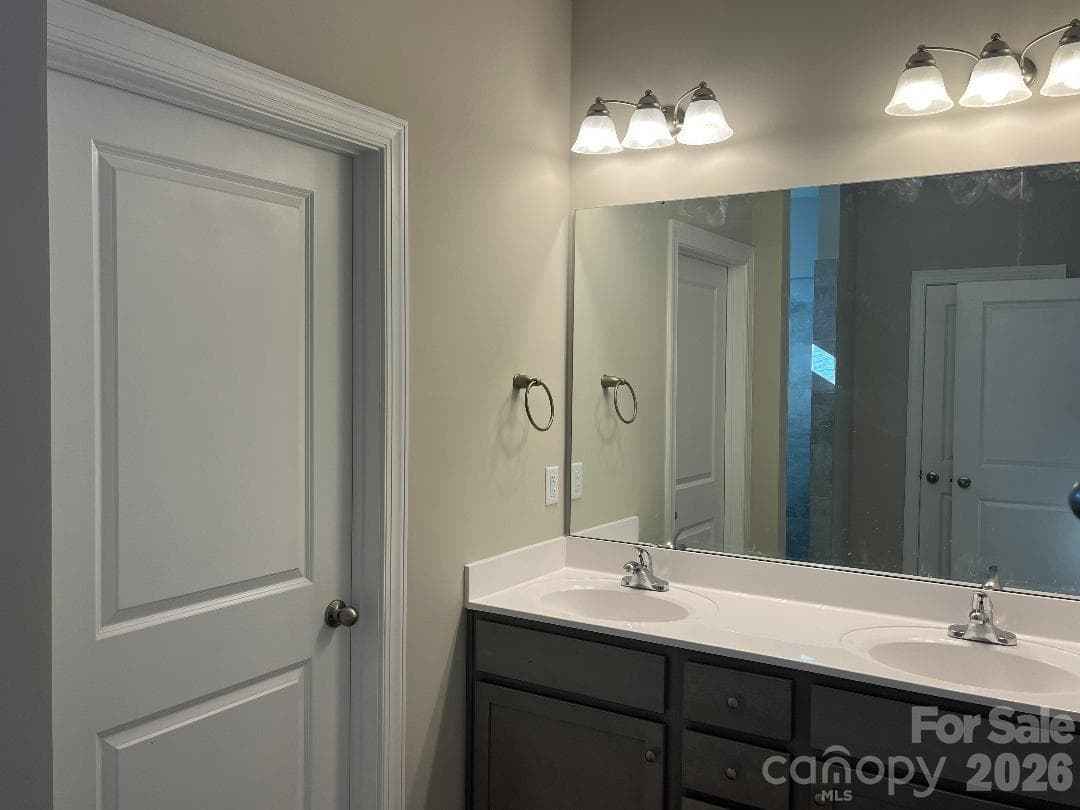 Primary Dual Sink Vanity - Concord