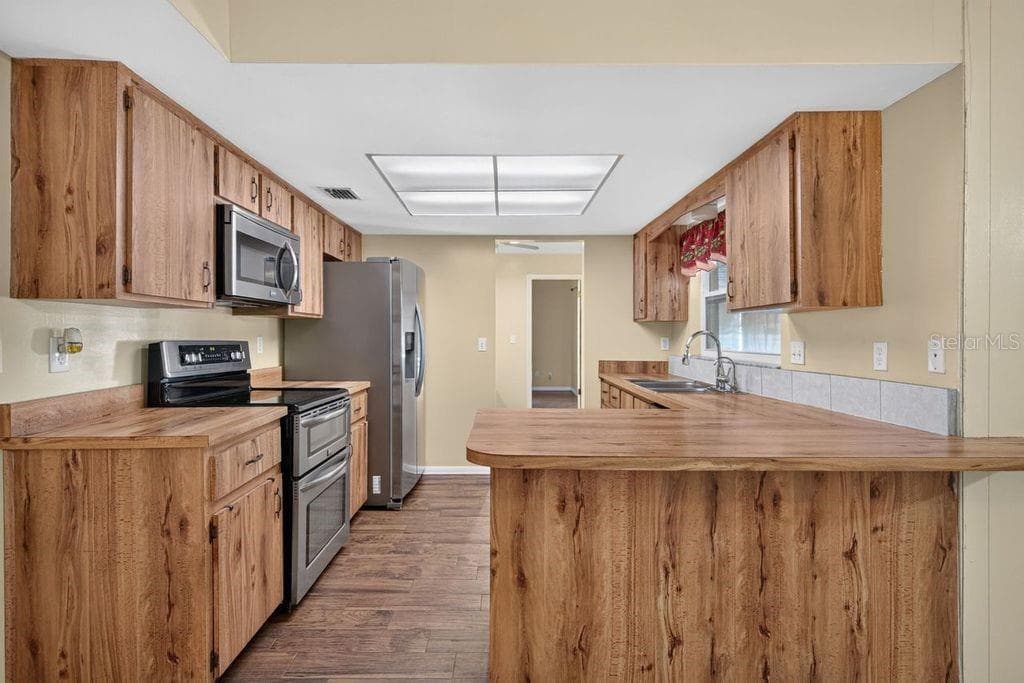 Single Family Residence at 3110 CLOVEWOOD PL, SEFFNER, photo 5 of 27