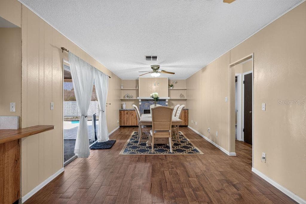 Single Family Residence at 3110 CLOVEWOOD PL, SEFFNER, photo 8 of 27