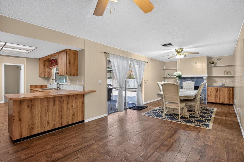 Single Family Residence at 3110 CLOVEWOOD PL, SEFFNER, photo 9 of 27