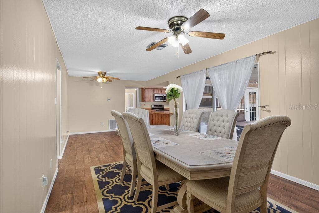 Single Family Residence at 3110 CLOVEWOOD PL, SEFFNER, photo 10 of 27
