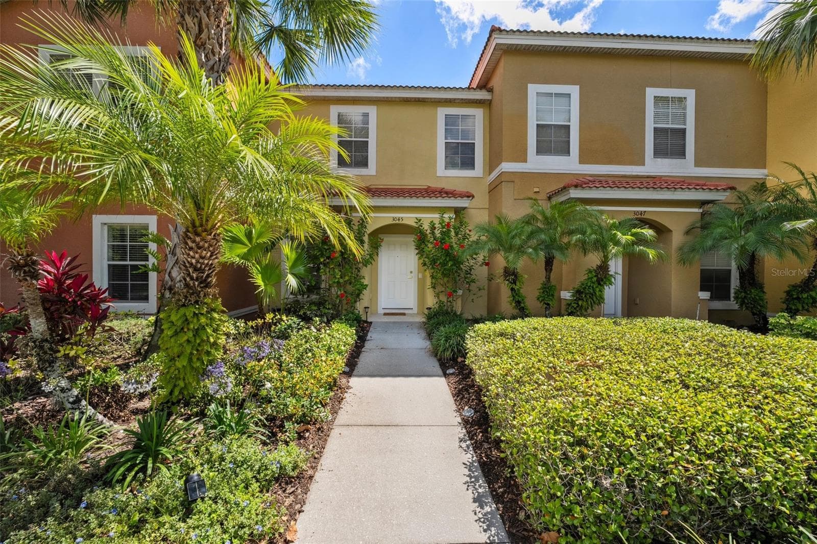 3045 YELLOW LANTANA LN