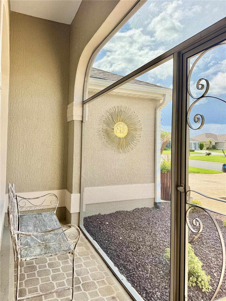 Single Family Residence at 632 CORONACA CT, THE VILLAGES, photo 4 of 30