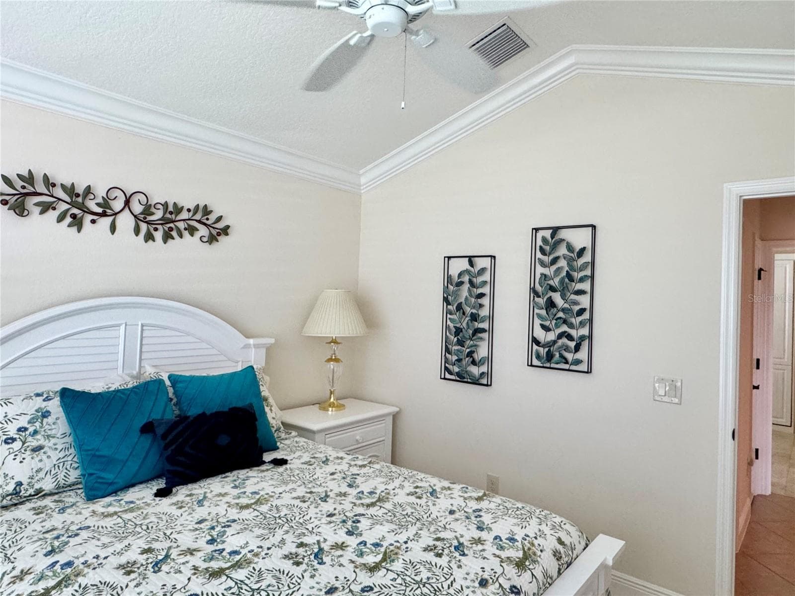 Single Family Residence at 632 CORONACA CT, THE VILLAGES, photo 25 of 30