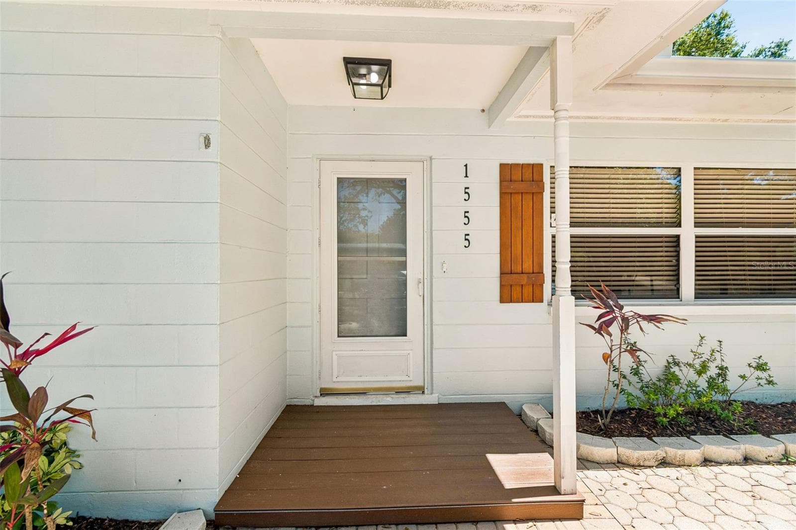 Single Family Residence at 1555 MAGNOLIA DR, CLEARWATER, photo 3 of 57