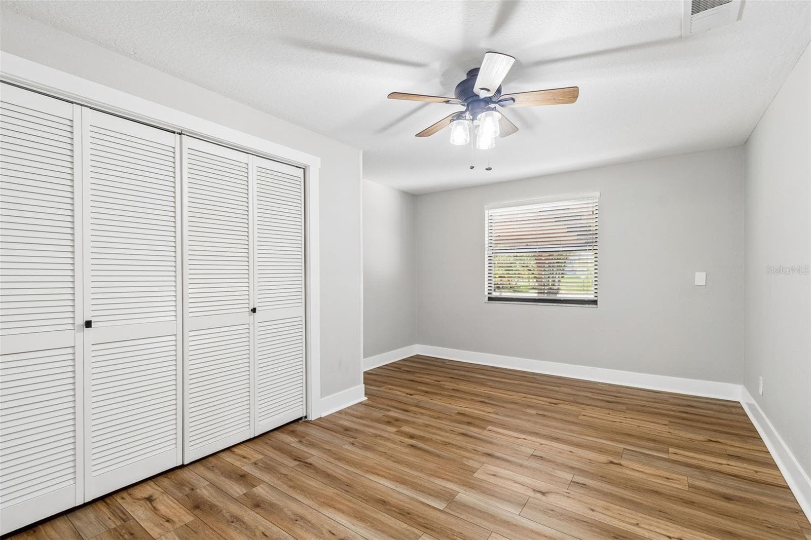 Single Family Residence at 1555 MAGNOLIA DR, CLEARWATER, photo 22 of 57