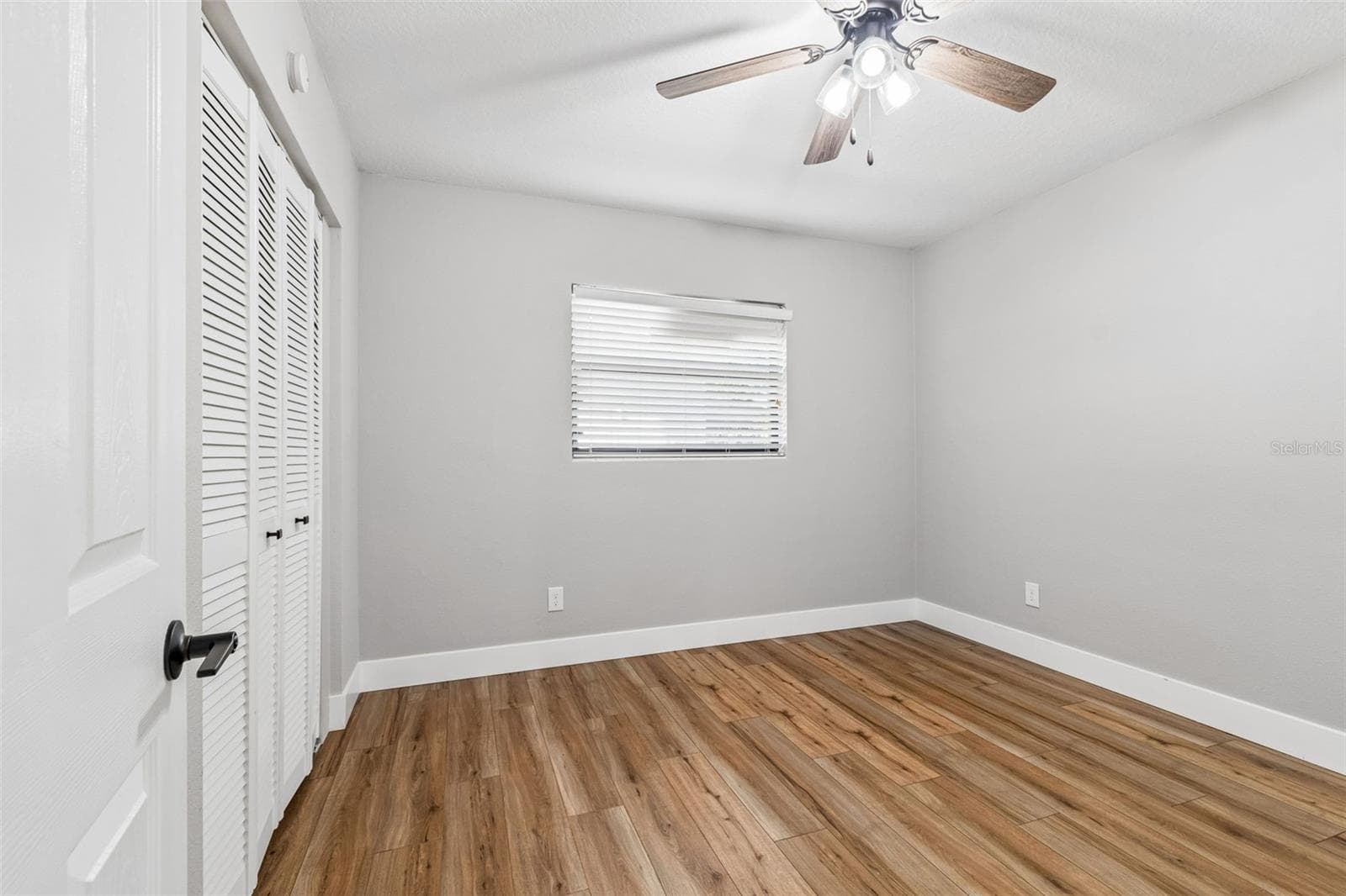 Single Family Residence at 1555 MAGNOLIA DR, CLEARWATER, photo 33 of 57