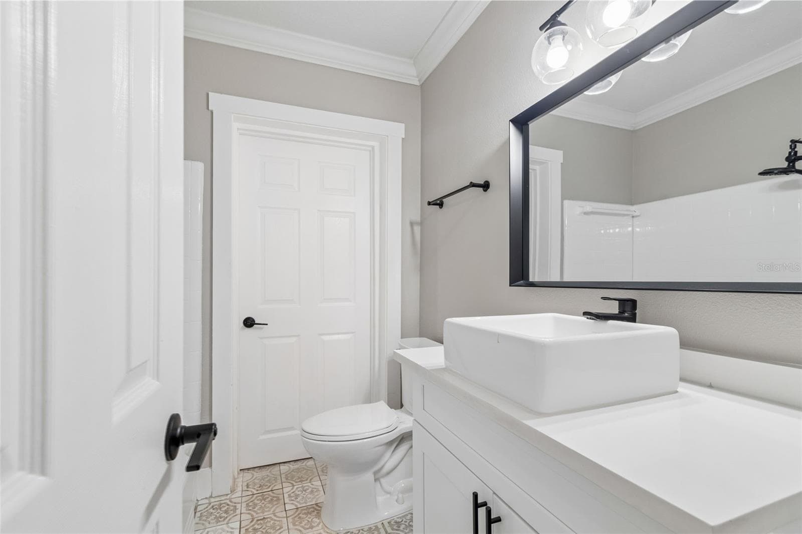 Single Family Residence at 1555 MAGNOLIA DR, CLEARWATER, photo 37 of 57