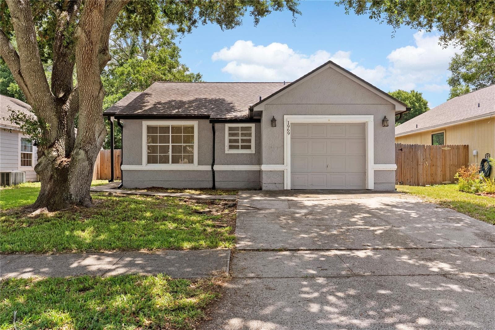 Front - 1969 SHEELER OAKS DR, APOPKA