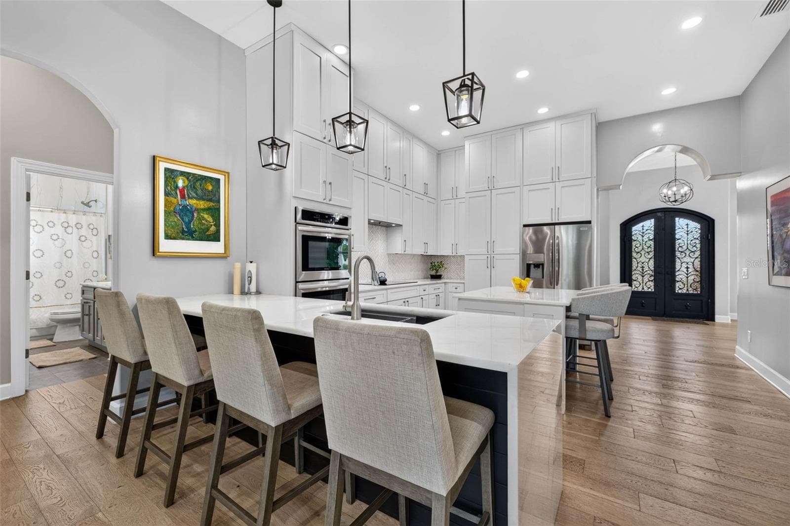 Single Family Residence at 815 59TH AVE NE, ST PETERSBURG, photo 10 of 42