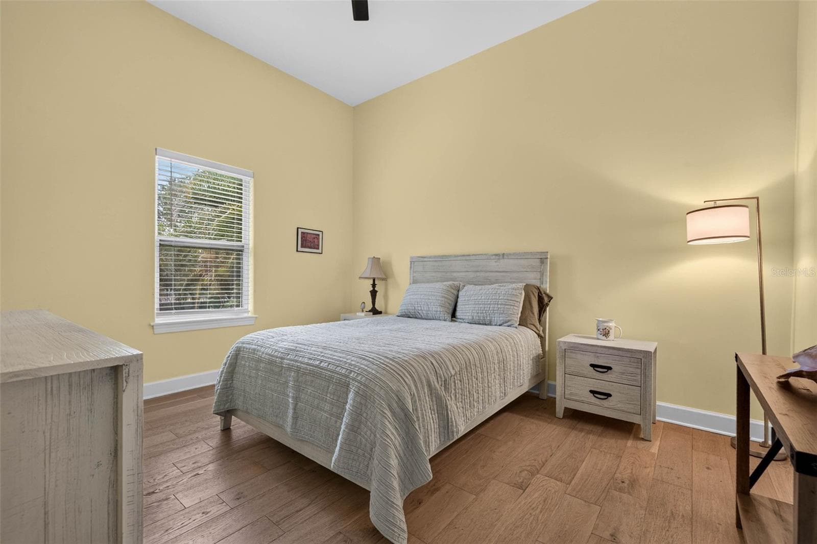 Single Family Residence at 815 59TH AVE NE, ST PETERSBURG, photo 29 of 42