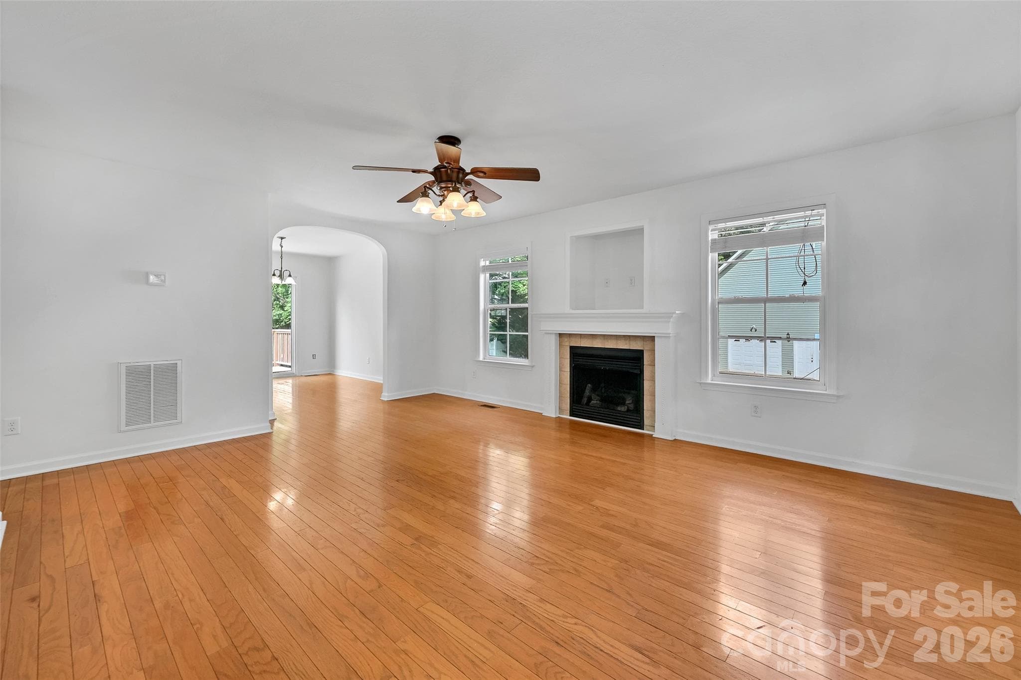Single Family Residence at Asheville, photo 4 of 28