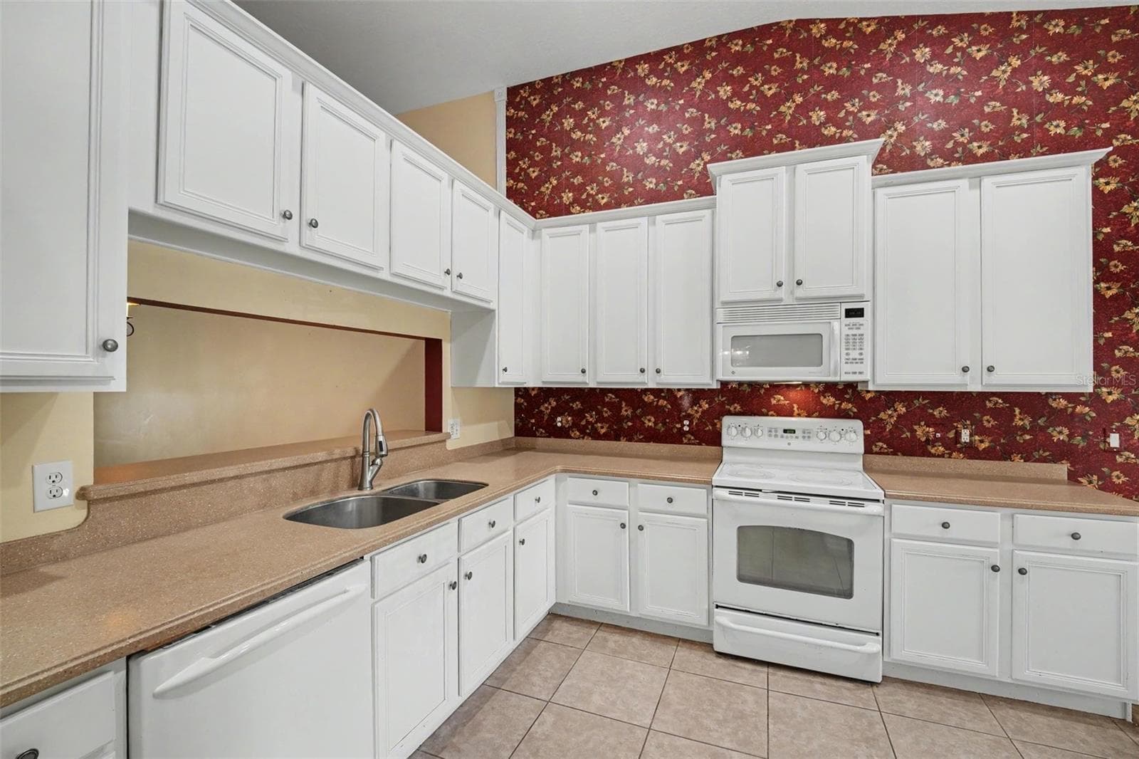 Kitchen - 1819 TULLAGEE AVENUE AVE, MELBOURNE