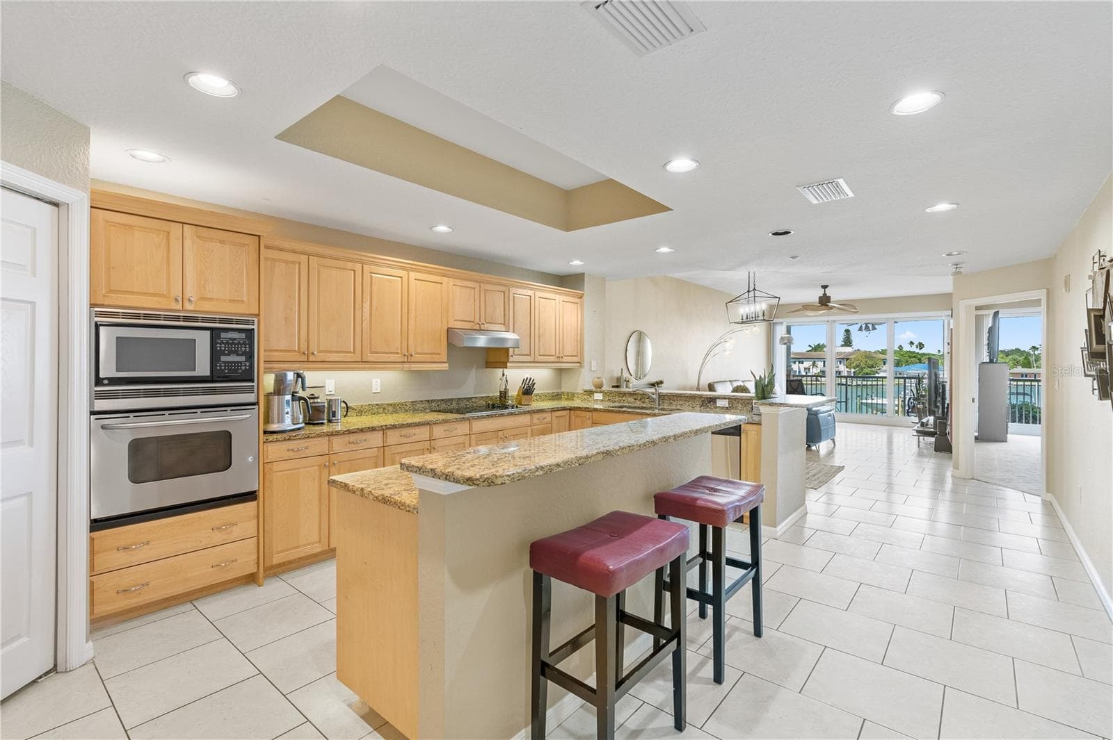 Heart of the Home w/ updated appliances - 3805 GULF BLVD #203, ST PETE BEACH