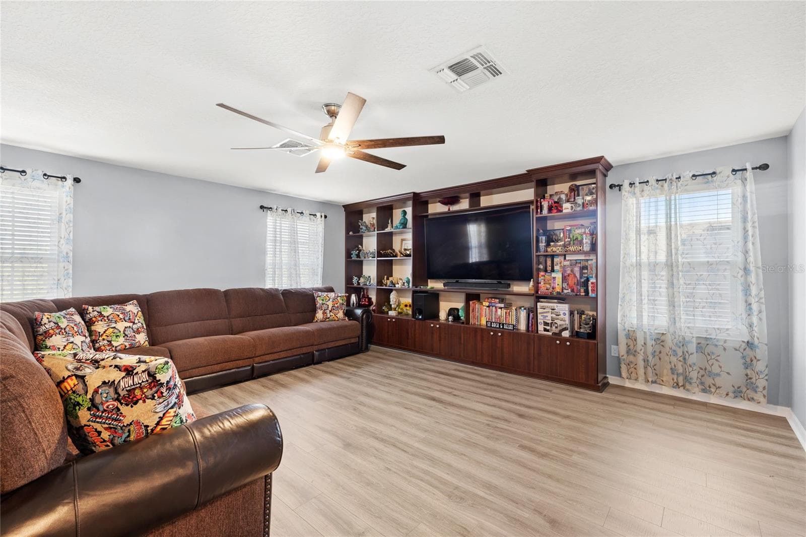 Single Family Residence at 12015 STONE BARK TRL, ORLANDO, photo 11 of 24