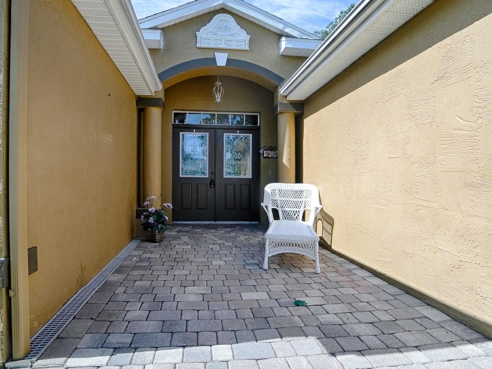 Front entryway - 830 OLD OAKS LN, LEESBURG