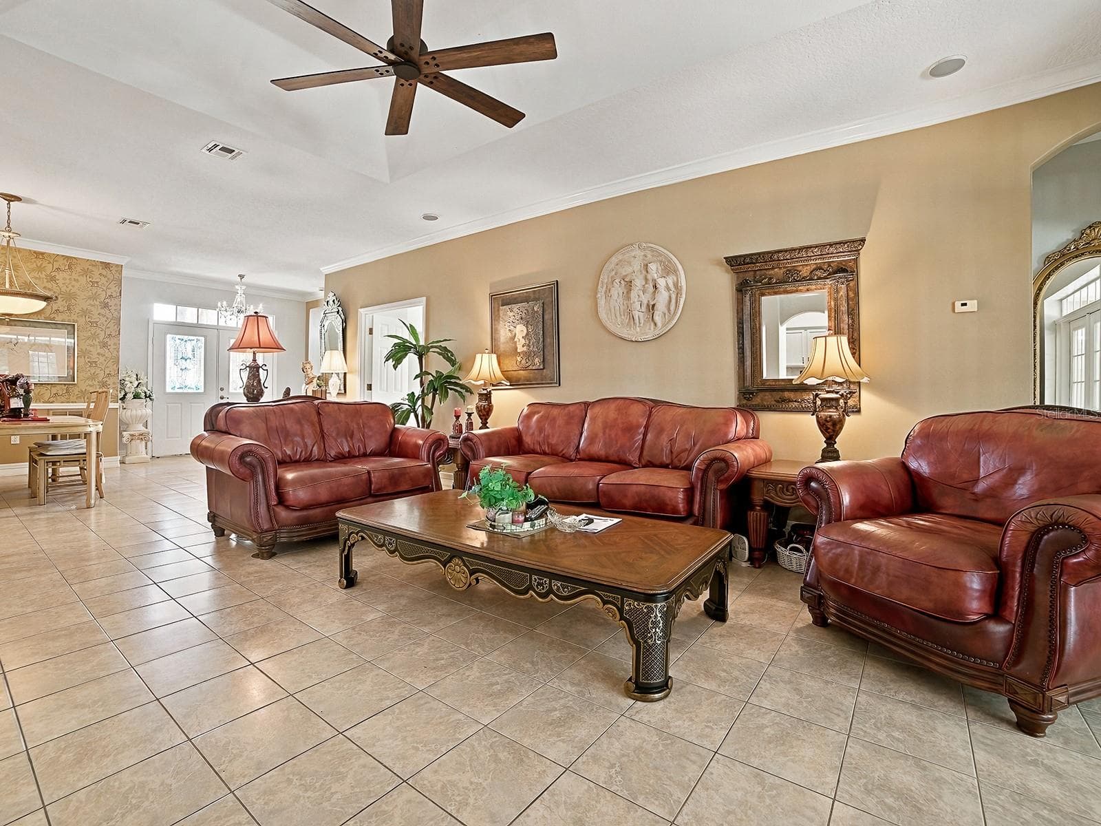 Lots of open space - 830 OLD OAKS LN, LEESBURG