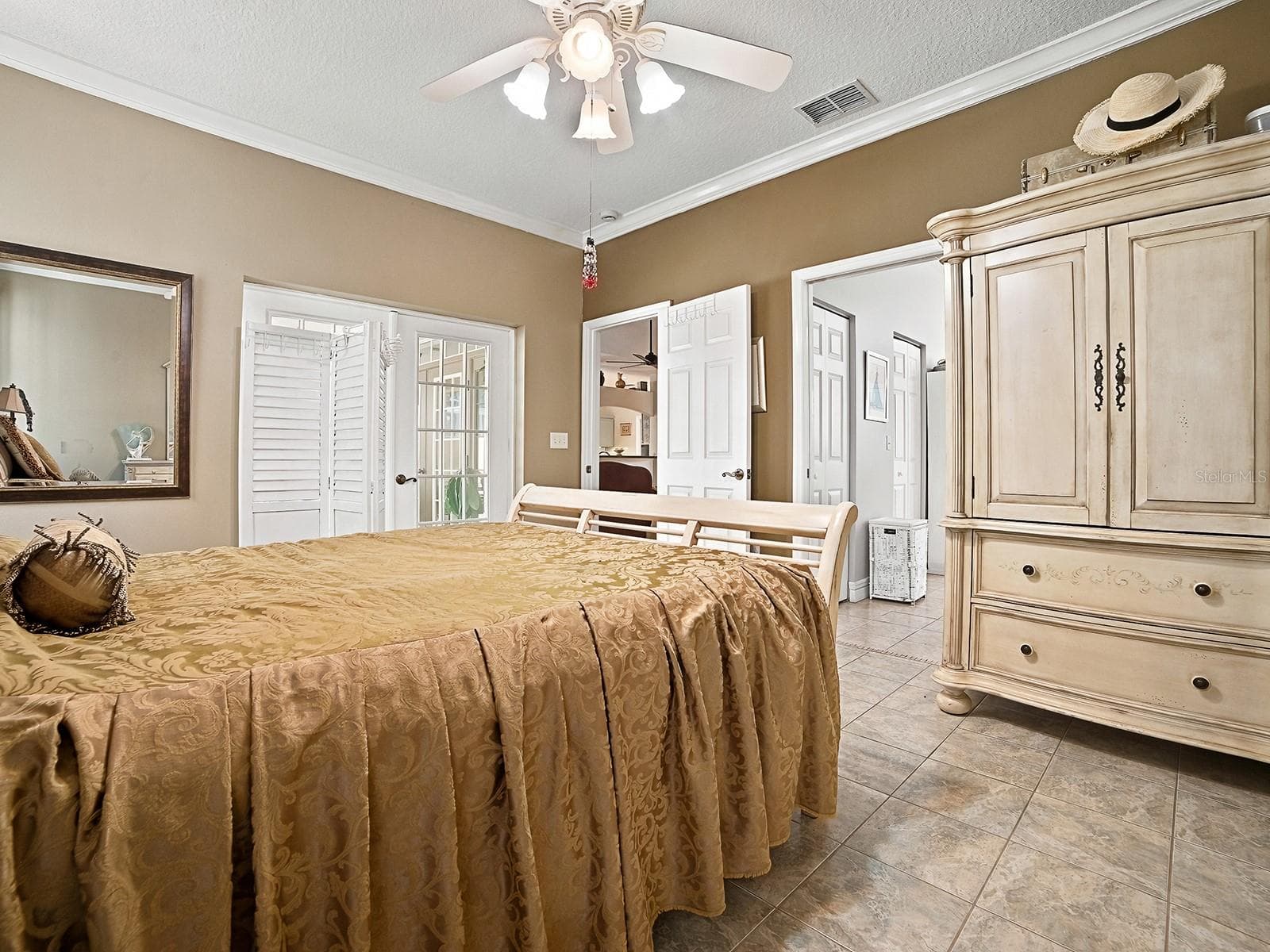 Another angle - 830 OLD OAKS LN, LEESBURG