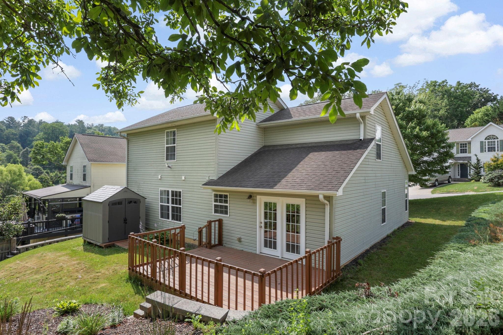 Single Family Residence at 50 Ridgeland Lane, Asheville, photo 7 of 36