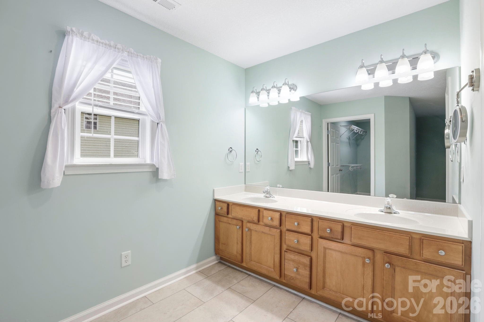 Single Family Residence at 50 Ridgeland Lane, Asheville, photo 22 of 36