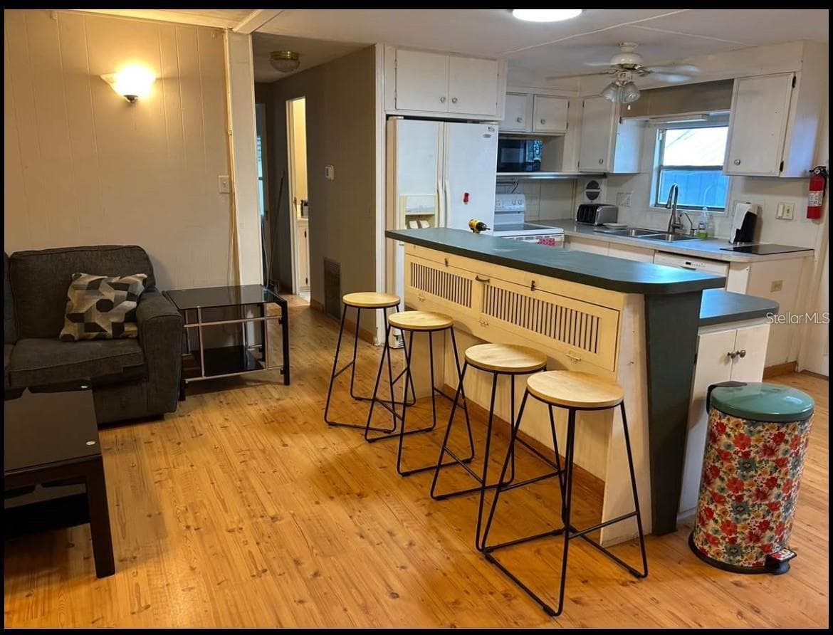 Manufactured Home at 5271 77TH ST N, ST PETERSBURG, photo 5 of 10