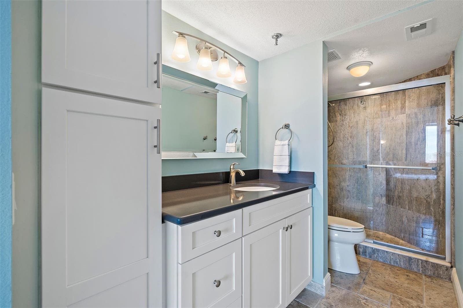 Condominium at 6372 PALMA DEL MAR BLVD S #406, ST PETERSBURG, photo 7 of 33