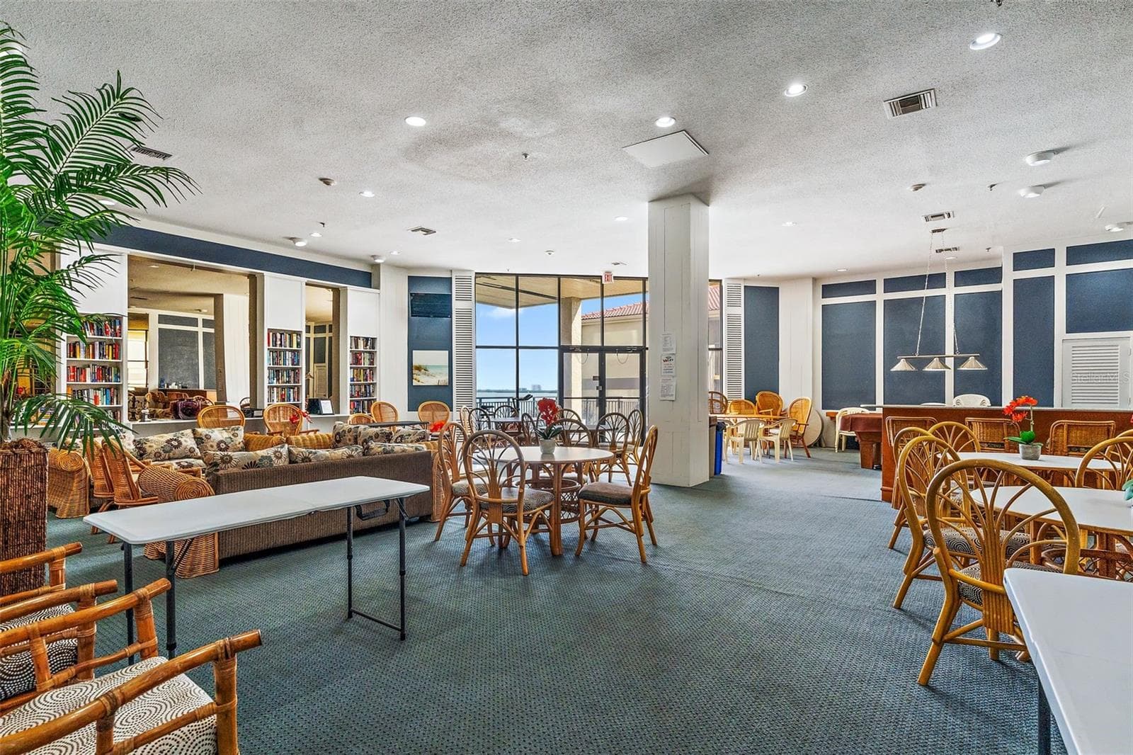 Condominium at 6372 PALMA DEL MAR BLVD S #406, ST PETERSBURG, photo 21 of 33