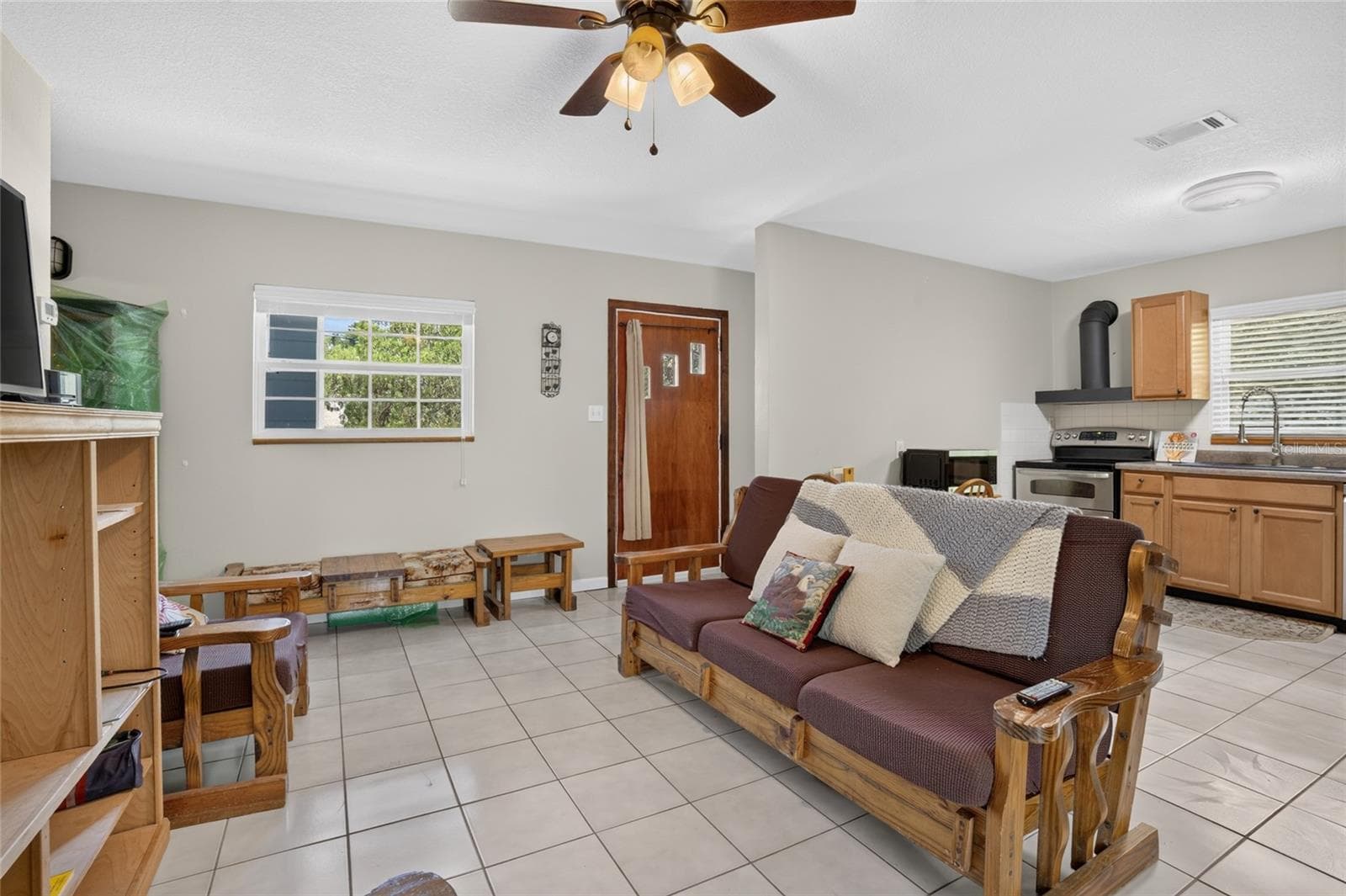 Single Family Residence at 129 COLOMBA RD, DEBARY, photo 7 of 30