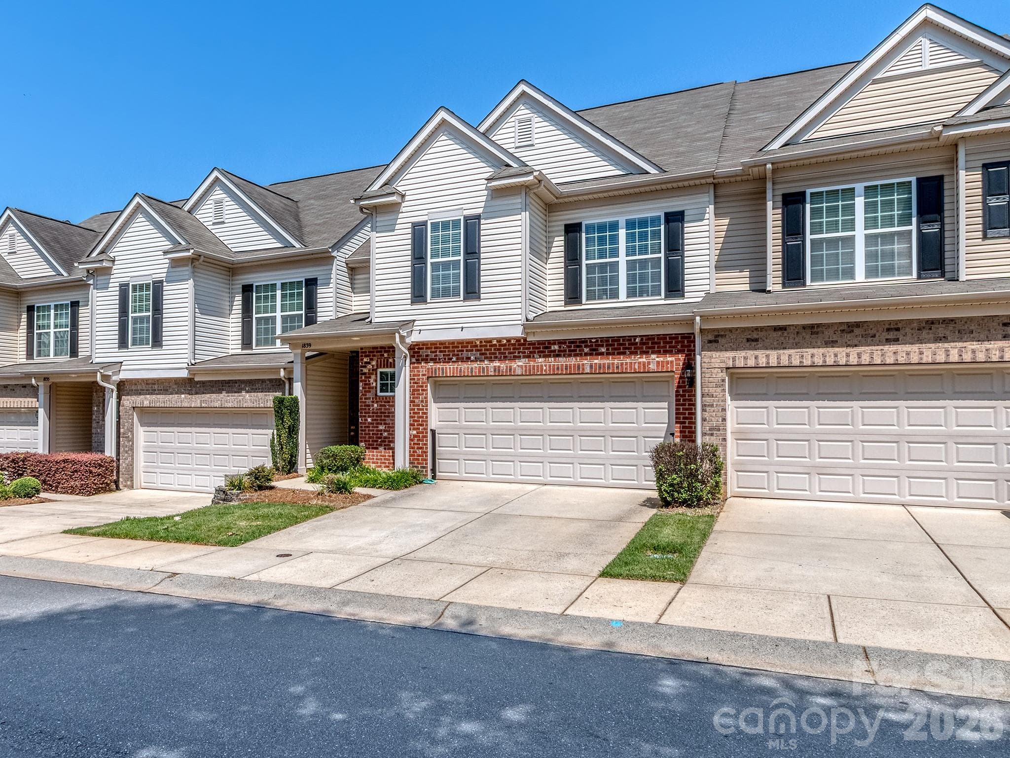 Townhouse at 1839 Royal Gorge Avenue, Charlotte, photo 41 of 41