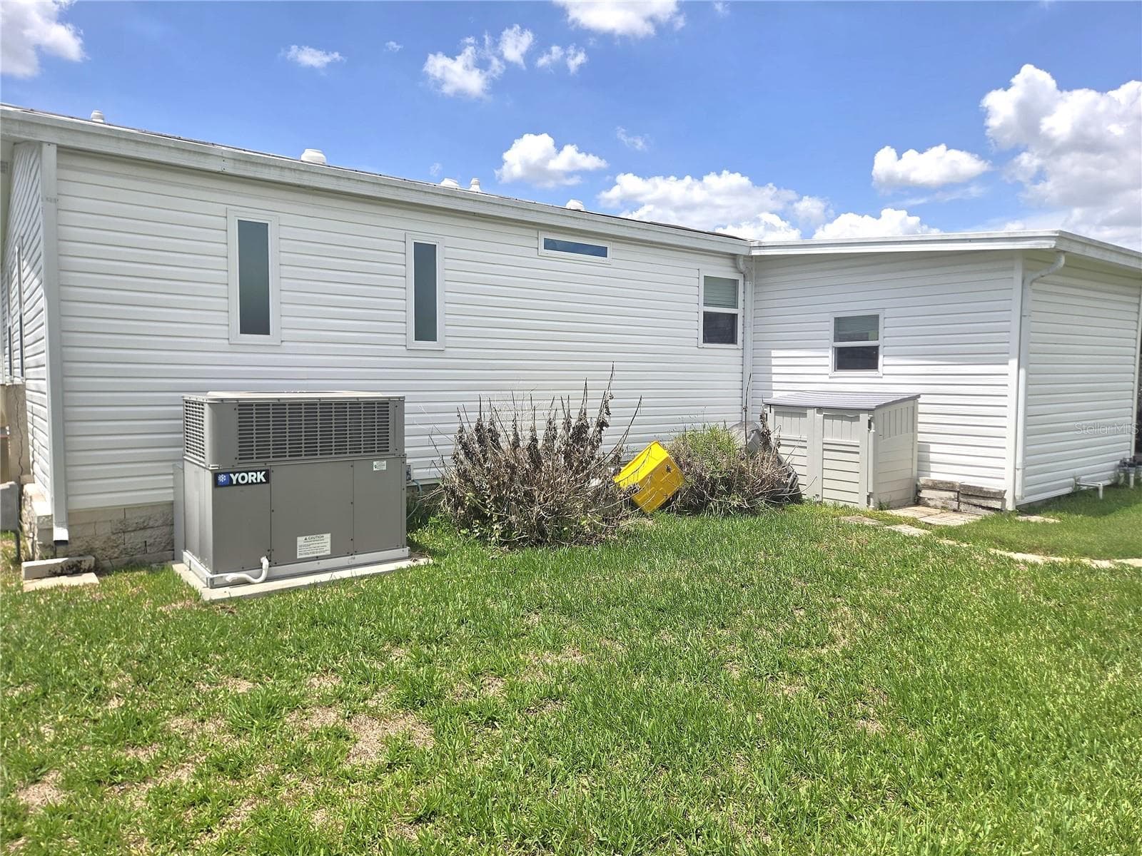 Manufactured Home at 311 TOWNBRIDGE DR, HAINES CITY, photo 7 of 96