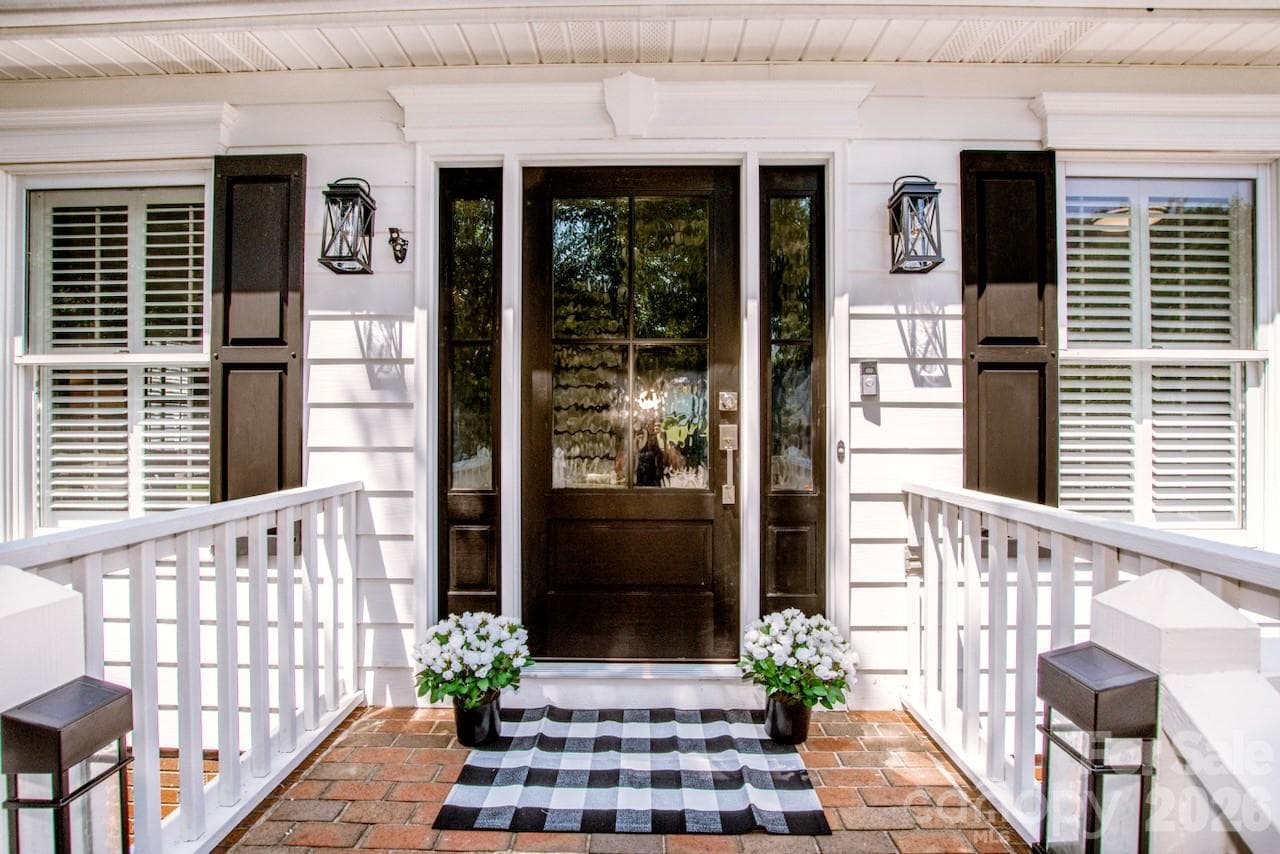 Front door is just gorgeous! - Statesville