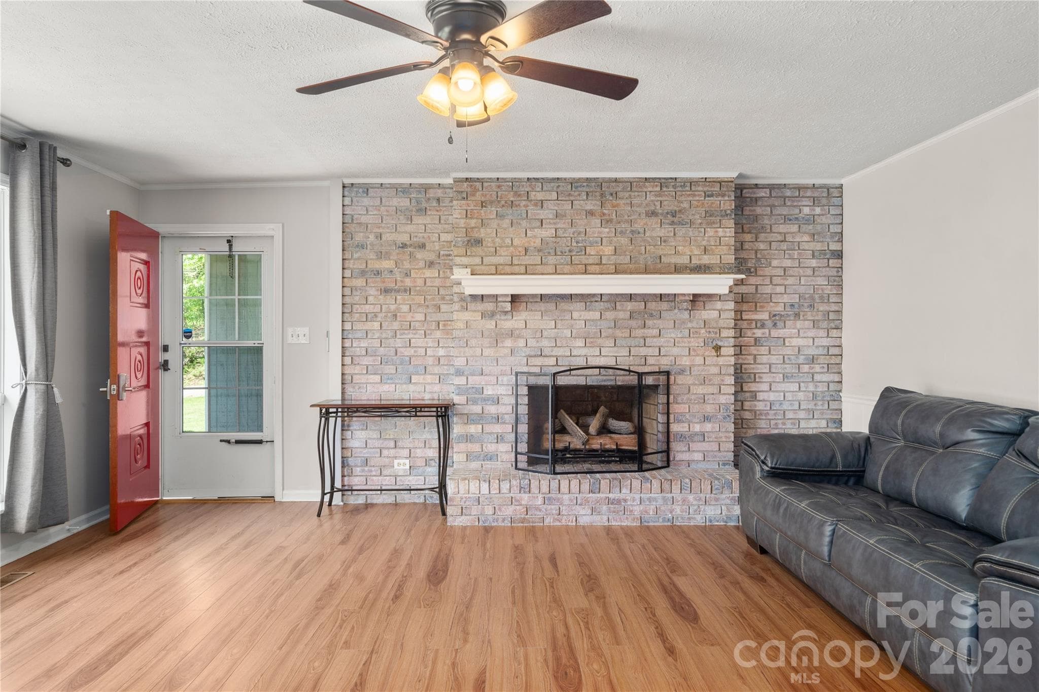 Single Family Residence at Weaverville, photo 4 of 47
