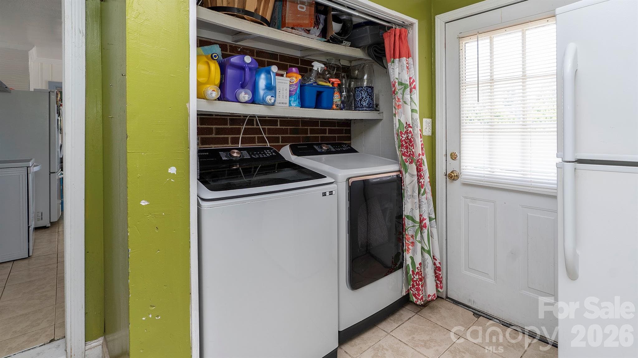 Single Family Residence at 7816 E Lane Drive, Charlotte, photo 15 of 27