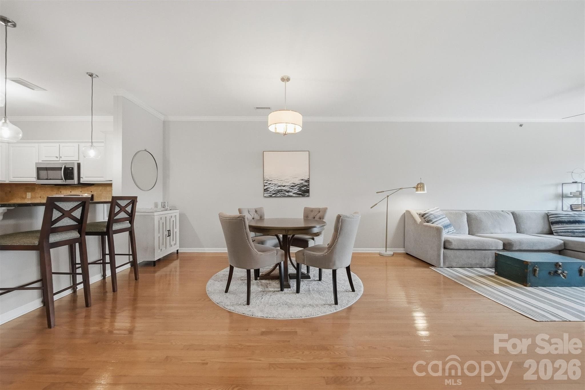 Condominium at Hickory, photo 4 of 29