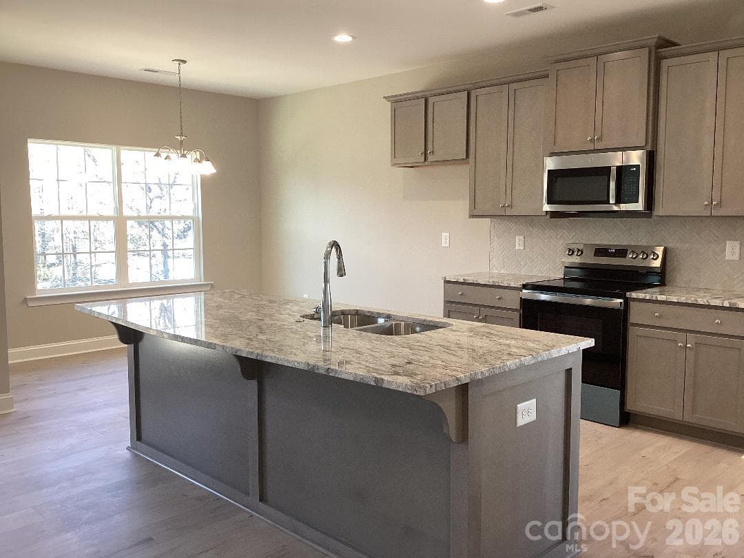Breakfast Area - Concord