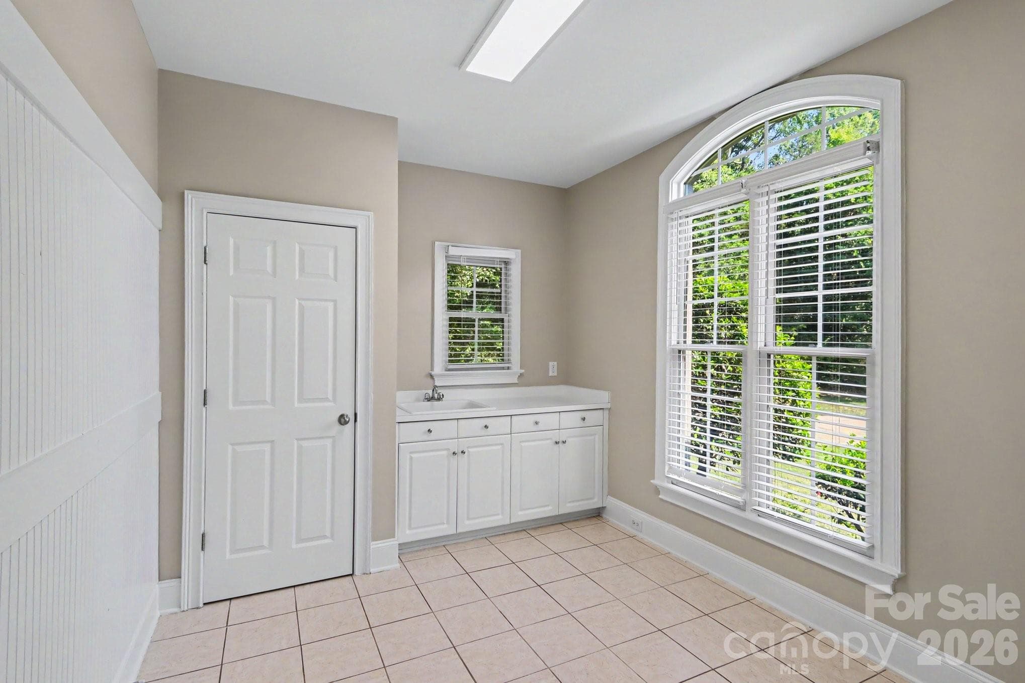 Single Family Residence at 18611 Reflection Rock Court, Davidson, photo 23 of 29