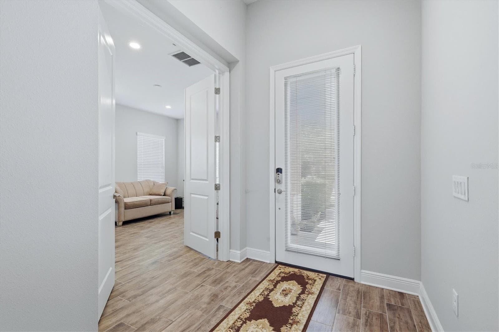 Single Family Residence at 1109 THORNBURY DR, PARRISH, photo 7 of 54