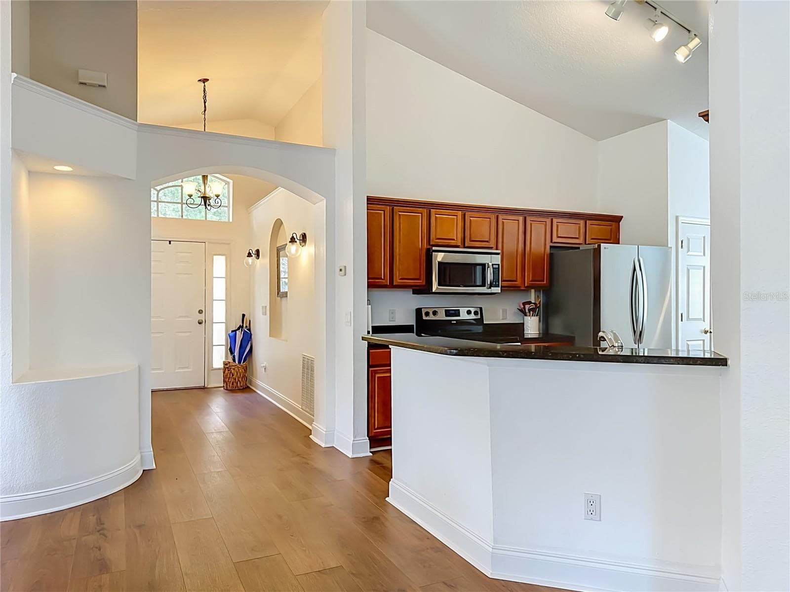 Single Family Residence at 7016 JAMESTOWN MANOR DR, RIVERVIEW, photo 17 of 88